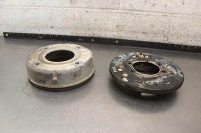 Suzuki Quadrunner 1992 4x4 LT4WD tambor de freno delantero derecho U752 Foto 1 de 4