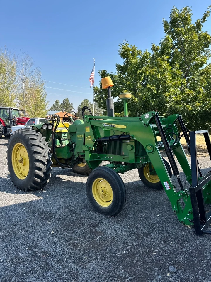 John Deere 4020 W Superstars 4101 1965 cargador de nivel automático y lanza de pacas y canastilla Foto 1 de 4