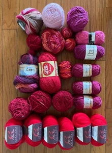 Yarn, 24 Skeins of Red Yarn - Picture 1 of 5