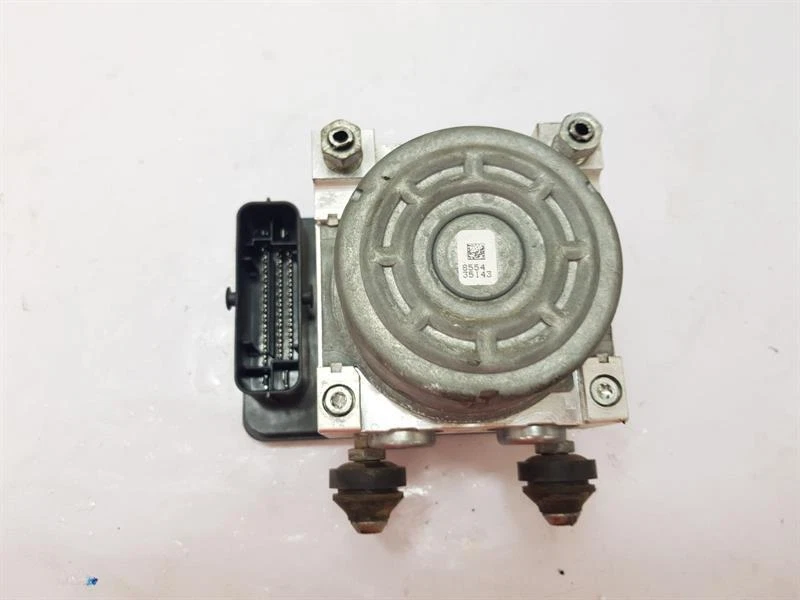 MITSUBISHI ASX 2015 BOMBA ABS + módulo 1,6 gasolina 4A92 MIVEC 4670A772 Foto 1 de 4