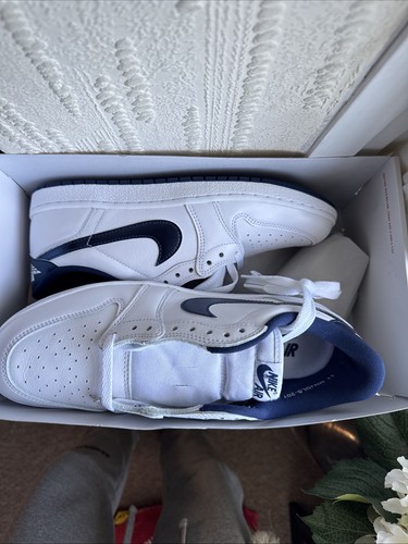 UK 10 Nike Air Jordan 1 Low SE bianche blu nuove e imballate