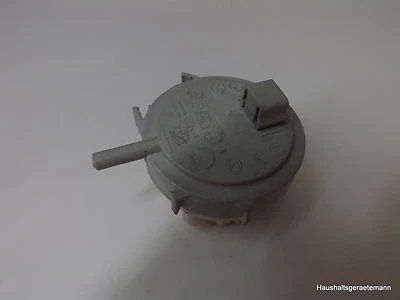 EBD F14011 pressure switch pressure box pressure switch 09701 - 75/55-250 4 pole - Image 1 of 3