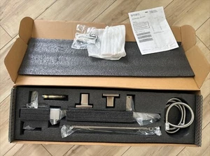 Neu Brizo Essential quadratische Duschsäule 80099 - Einzelhandel $ 1.280 - Bild 1 von 4