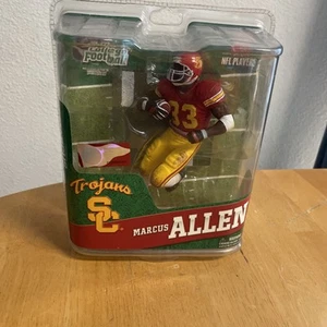 MCFARLANE COLLEGE FOOTBALL SERIE 4 USC TROJANS RB MARCUS ALLEN FIGURA SELLADA - Imagen 1 de 6
