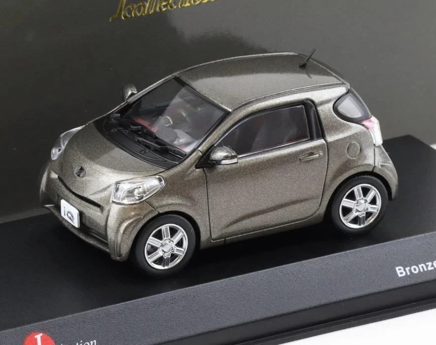 KYOSHO/J-COLLECTION DIECAST 1/43 2008-16 TOYOTA IQ CITY CAR BRONZE MICA METALLIC - Image 1 of 4