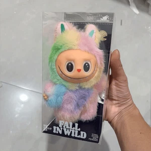 L@BU The Monsters FALL IN WILD V4 Series Keychain Plush Doll Toy 16cm - Rainbow~ - Picture 1 of 7