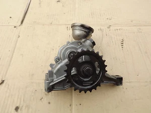 Mercedes W210 220 Diesel Ölpumpe Motorölpumpe 1111810220  6041810401 - Bild 1 von 1