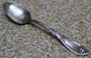 1881 Rogers Bros A1 piatto argento zuppa cucchiaio uva 1900-1940 lungo 6 pollici - Foto 1 di 7