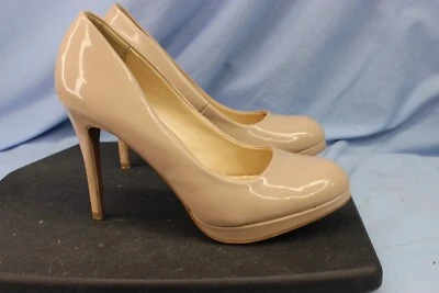 Anne Michelle 9 码高跟鞋女式高跟鞋浅口鞋 BEIGE 闪亮 — 第 1/4 张图片