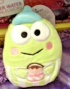 Squishmallows 3.5" Clip-On Hello Kitty Keroppi Holding Cupcake NEW WITH TAG - Picture 1 of 1