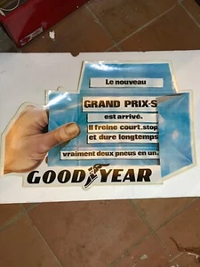 AUTOCOLLANT GOOD YEAR LE NOUVEAU GRAND PRIX-S EST ARRIVE 67X44,5 CM - Picture 1 of 2