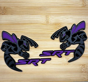SRT Hornet Badges Emblem BEE 2 PURPLE Eye/wings BADGES Fender Angry  Aggressive - Bild 1 von 3