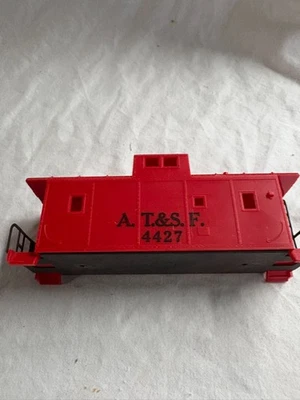 Marx O Train Red AT&SF 4427 Caboose Stamped Metal Trucks 8 Wheels - Lot 1 - Image 1 of 3