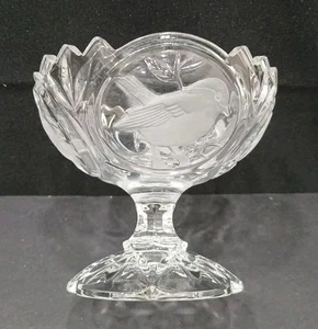 Vintage Cristal D'Arques France Crystal Stemmed Candy Dish - Frosted Bird Design - Picture 1 of 9