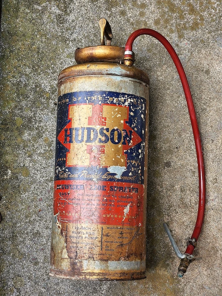 Tanque pulverizador vintage metal latão Hudson Bugwiser exterminador 21" fazenda e jardim - Imagem 1 de 4