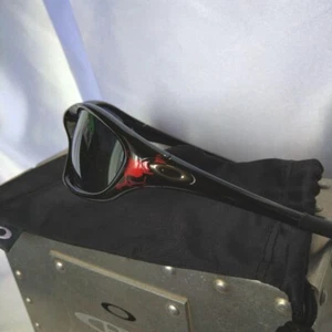 Blood Skull Twenty XX Lens: Black Iridium Color: Black OAKLEY sunglasses 38 - Picture 1 of 5