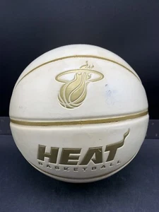 Spalding White Basketball Miami Heat Melamine NBA Collectors 29,5 Rare - Bild 1 von 12