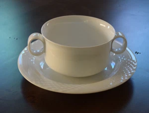 Hutschenreuther Cream Soup Bowl with Saucer, Scala Bianca Design - Picture 1 of 5