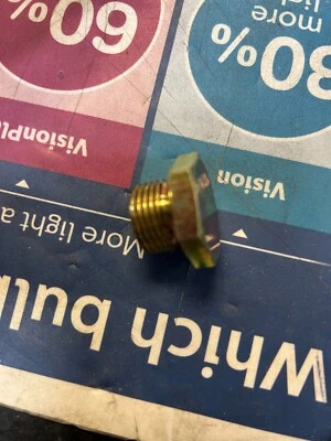 Tapón de drenaje de aceite 3/4"-16 con junta Volvo 948187 CADA UNO Foto 1 de 2