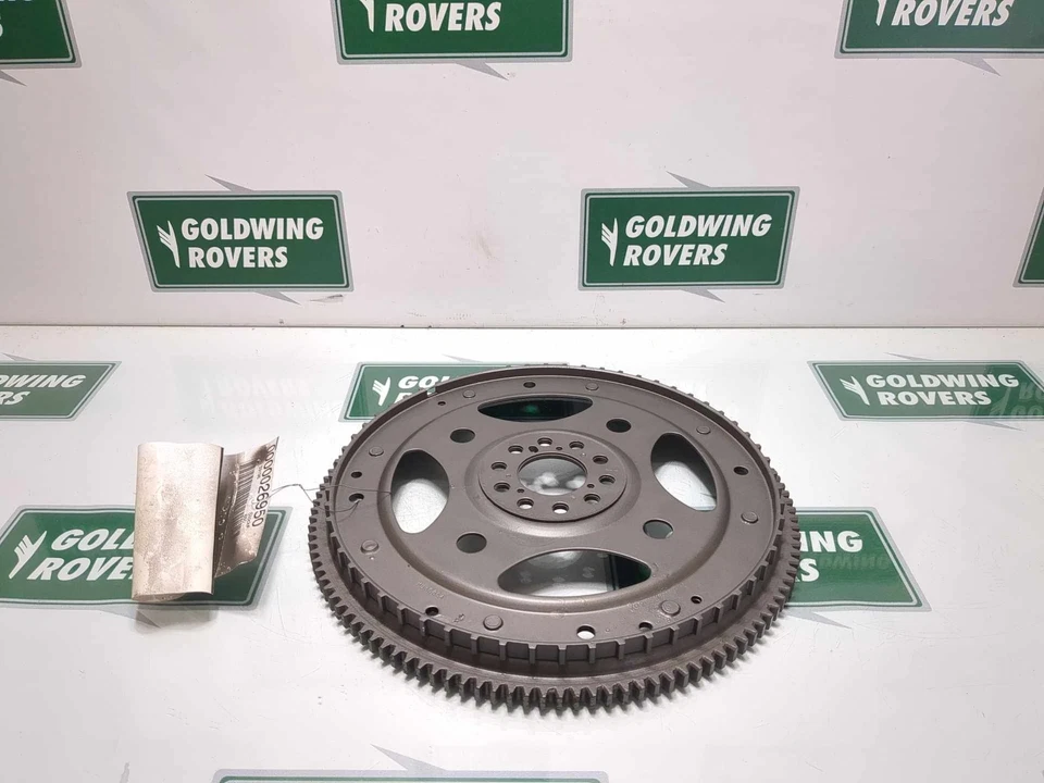 13 14 15 16 17 18 19 20 21 22 Land Rover Range Rover L405 5,0 l volante Foto 1 de 4