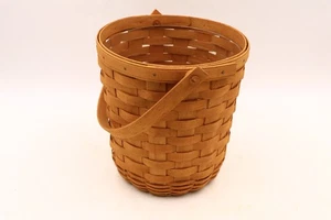 Longaberger 1992 9" de alto 8" de ancho canasta con protector de mango excelente estado - Imagen 1 de 6