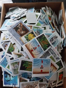 Bund 250g eng geschnittene Kilo-Verkehrsware, hunderte Marken auf Papier (2) - Bild 1 von 1