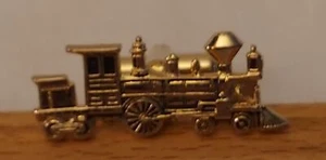 Vintage Railroad Steam Locomotive w/ Coal Bunker Single Cufflink - ONE ONLY - Picture 1 of 4