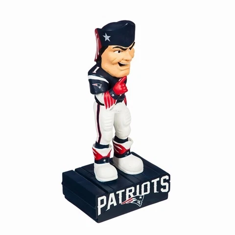 New England Patriots Mascot Statue  Hand Painted    7"X5"X13" Cover