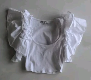 Zara Ruffle Sleeve Crop Tank Top S Scoop Neck White Ribbed Stretchy Summer - Picture 1 of 4