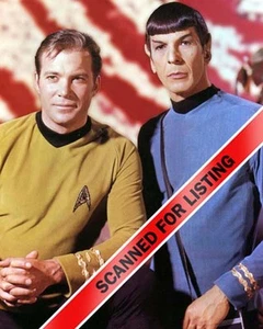 STAR TREK TOS KIRK & SPOCK Leonard Nimoy & William Shatner 8X10 PHOTO #7792 - Bild 1 von 1