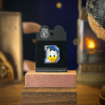 Disney - Donald Duck - Letter "D" - Enamel Pin - Vintage 2005 - Image 1 of 3
