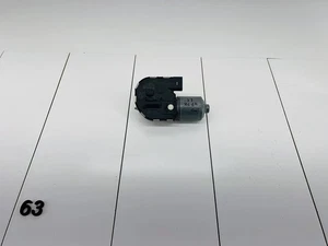 10-17 VOLVO XC60 FRONT WINDSHIELD WIPER WASHER TRANSMISSION MOTOR OEM - Picture 1 of 8