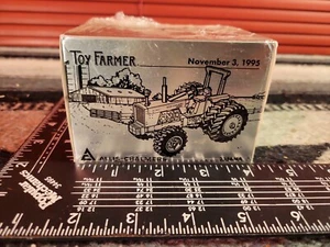 Ertl Allis Chalmers Two-Twenty 1/43 Diecast Farm Tractor Replica Collectible - Picture 1 of 5