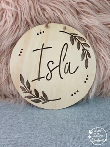 Personalised Wooden Name Wall Door Plaque Sign nursery Baby Round Floral Wreath - Picture 1 of 12