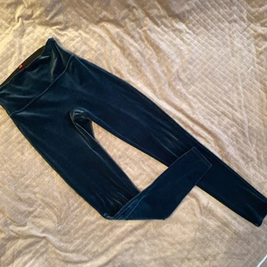 Spanx Velvet Leggings Women’s SZ Small Dark Palm Green 2070 - Picture 1 of 11
