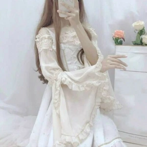 Damen Mädchen Lolita Spitze Shirt Rüschen Tops Chiffon Bluse Schlagärmel Vintage Chic - Bild 1 von 11