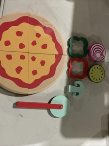 Pretend Play Wooden Pizza Toy - Picture 1 of 5