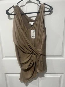 Helmut Lang hellbraune asymmetrische drapierte Satinbluse für Damen Größe P/Small neu mit Etikett - Bild 1 von 5