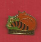 PINS PIN'S BADGE VINTAGE COLLECTION /  RIVADOUCE  LE CHAT