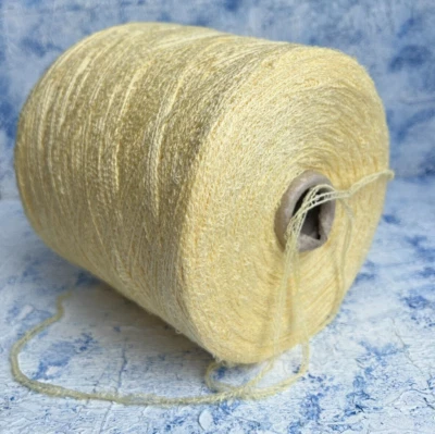 Linen tape yarn Color Lemon 94/6% Linen/Polyamide 290m/100g, Per 100g - Image 1 of 4