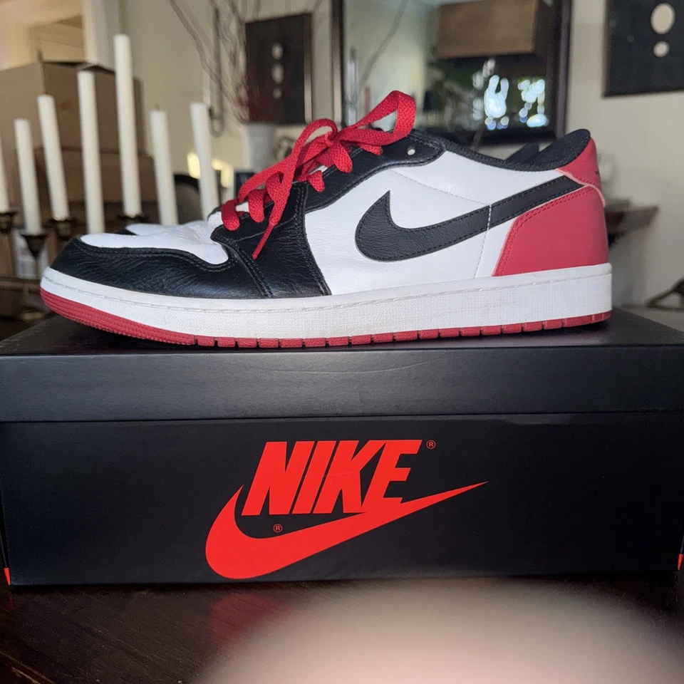 Air Jordan 1 Retro Puntera Baja Negra CZ0790 106, Talla 12 Foto 1 de 4