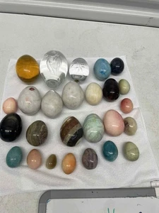 Lot of 25 Gemstone & Glass Eggs – Agate, Quartz, Sodalite, Etched Paperweights - Picture 1 of 11