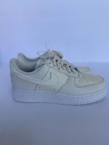 Size 7- Nike Air Force 1 '07 Fresh - Coconut Milk - Picture 1 of 5