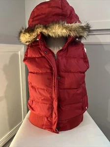 American Eagle Outfitters Detachable fur Hooded Puffer Vest coat Red Size M down - Picture 1 of 23