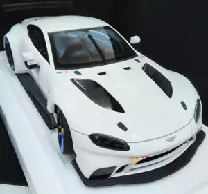 Autoart Aston Martin Vantage GTE LE MANS 2018 1/18 Modellino auto pressofuso composito - Foto 1 di 11