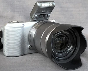 Sony Nex-C3 16.2MP Camera, 18-55mm Lens, Flash, Bag - IMMACULATE- S/C 15,338 - Picture 1 of 12