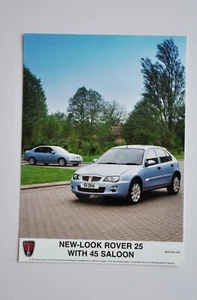 Car Press Photo - Rover 25 with Rover 45 Saloon - Front / Side View - Bild 1 von 1