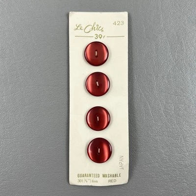 Le Chic 423 Red Round Size 30 3/4” 2 Hole Buttons 4 Count Japan On Card - Image 1 of 3