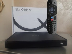 DECODER SKY Q BLACK ESi-160 DVB-T2 4K WIFI VISIONE HD CON TUTTE LE SCHEDE - Foto 1 di 10