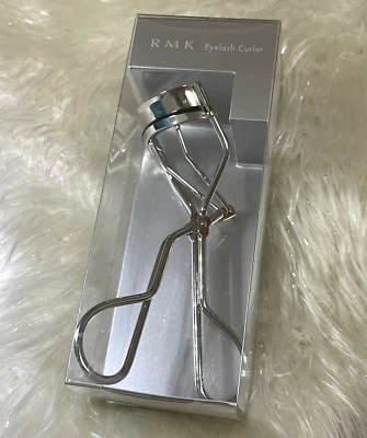 RMK Eyelash Curler And One Silicone Refill Pad-Made In Japan-Standard Size-NEW~* - Image 1 of 4